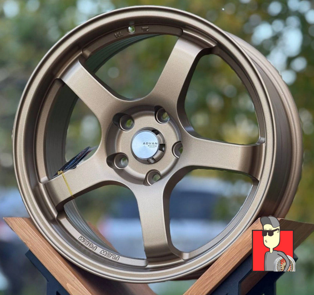 Комплект дисков Advan GR 18x8 et38 5x114.3