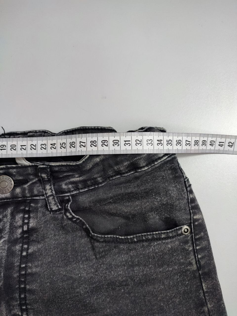 Джинсы H&M стильные на 14 лет