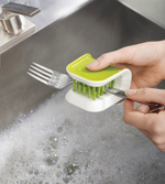 Щетка для столовых приборов и ножей bladebrush зеленая