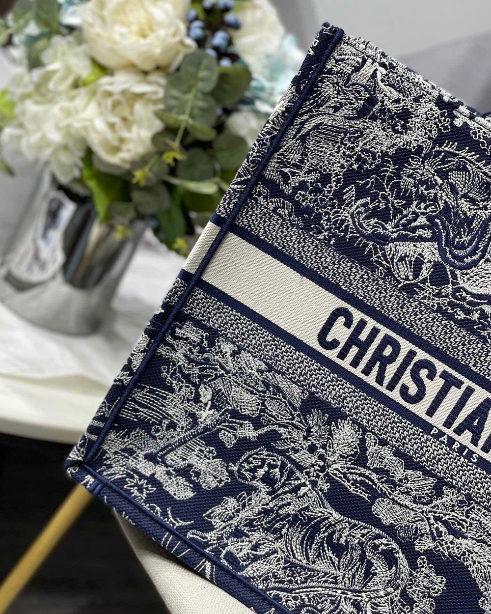Christian Dior Book Tote 42 cm