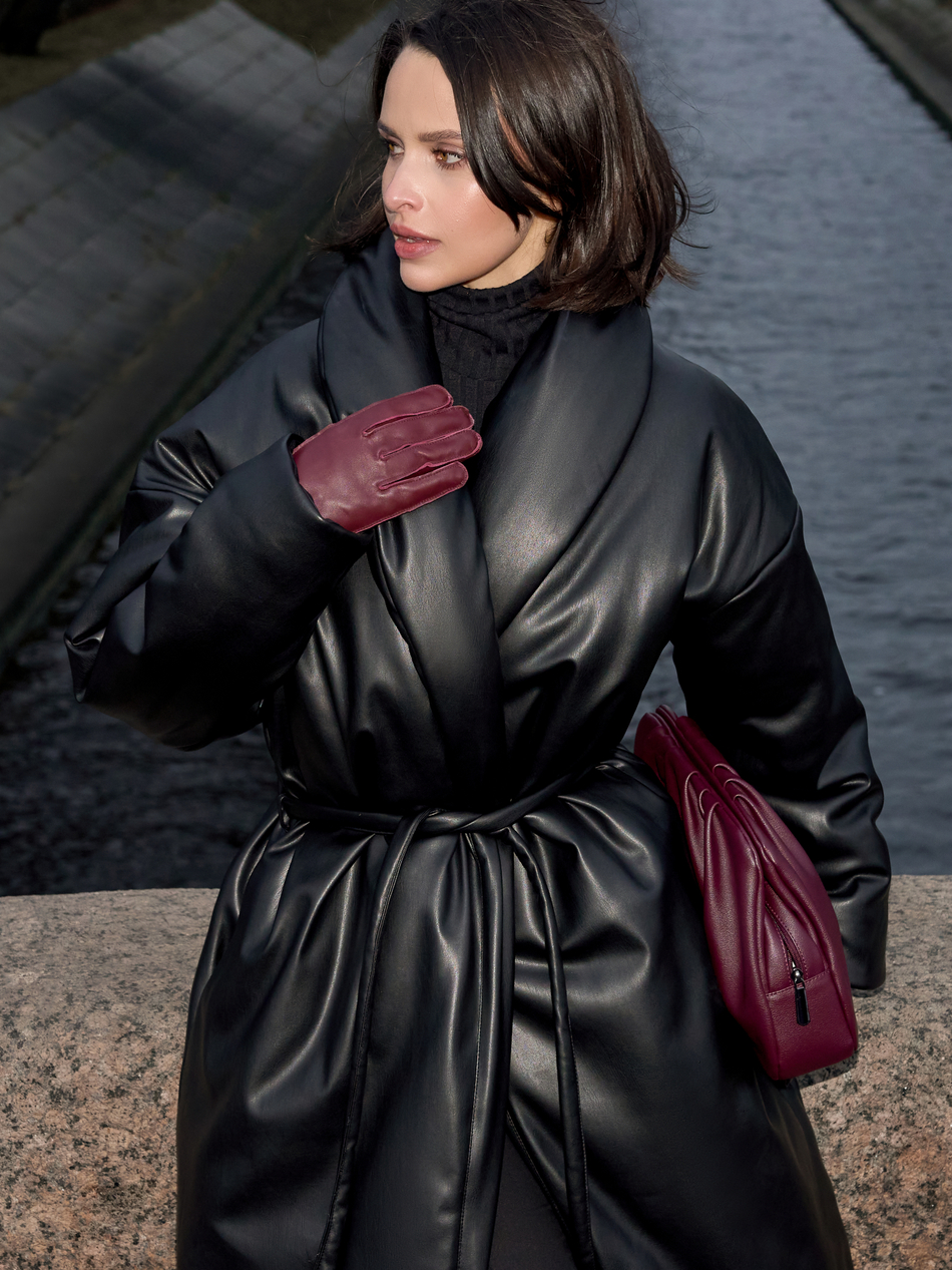 Пальто из экокожи