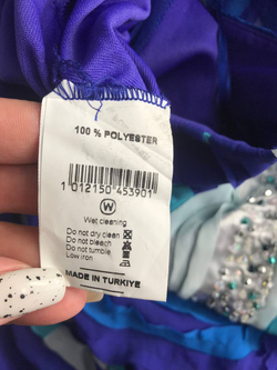 Платье Rengin с ярким акцентом, маркировка 38, визуально на 44 размер