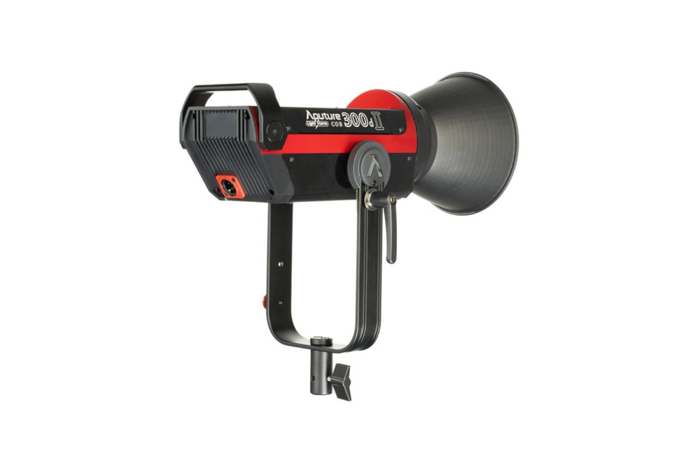 Светодиодный осветитель Aputure Light Storm LS C300D II V-mount Kit