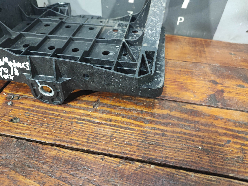 Крепление аккумулятора Chery Tiggo 7 Pro 20-нв Б/У Оригинал 807000408AA