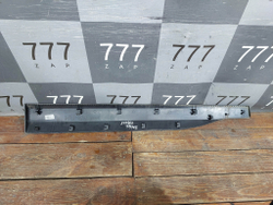 Накладка двери передней правой Kia Seltos 19-нв Б/У Оригинал 87722Q5000