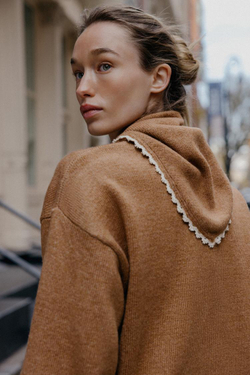 ZARA ДЖЕМПЕР С БАНДАНОЙ И КРУЖЕВОМ, МЯГКИЙ КАШТАНОВЫЙ