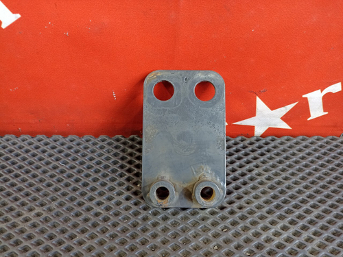 Кронштейн крыла заднего