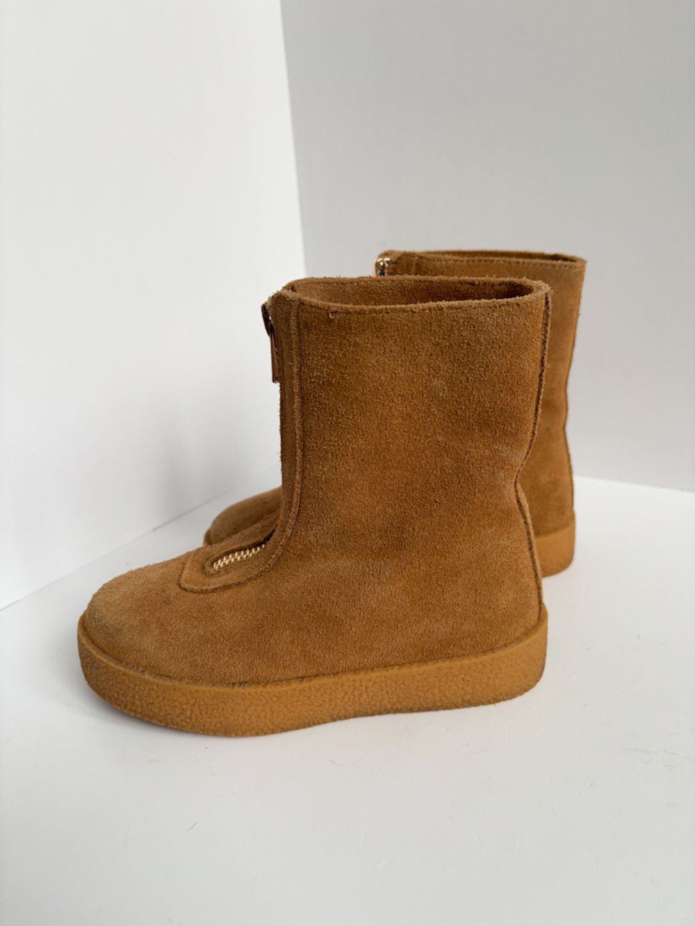 Зимние замшевые ботинки Age of Innocence, 28