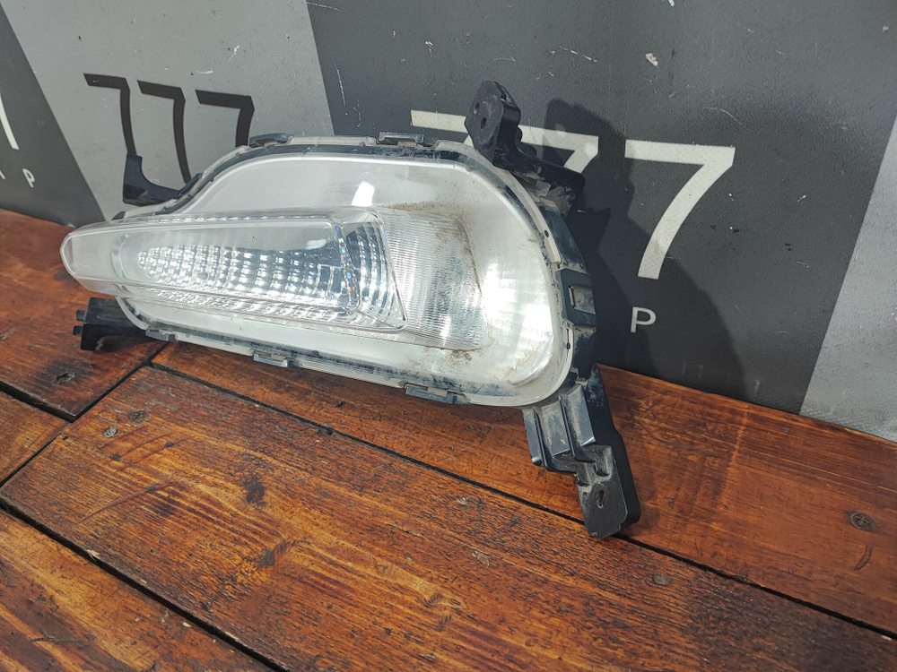 ПТФ передняя левая Hyundai Solaris 2 (HCR) 17-20 Б/У Оригинал 92207H5000