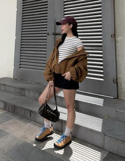 BERSHKA Куртка с капюшоном, цвет верблюжьей шерсти