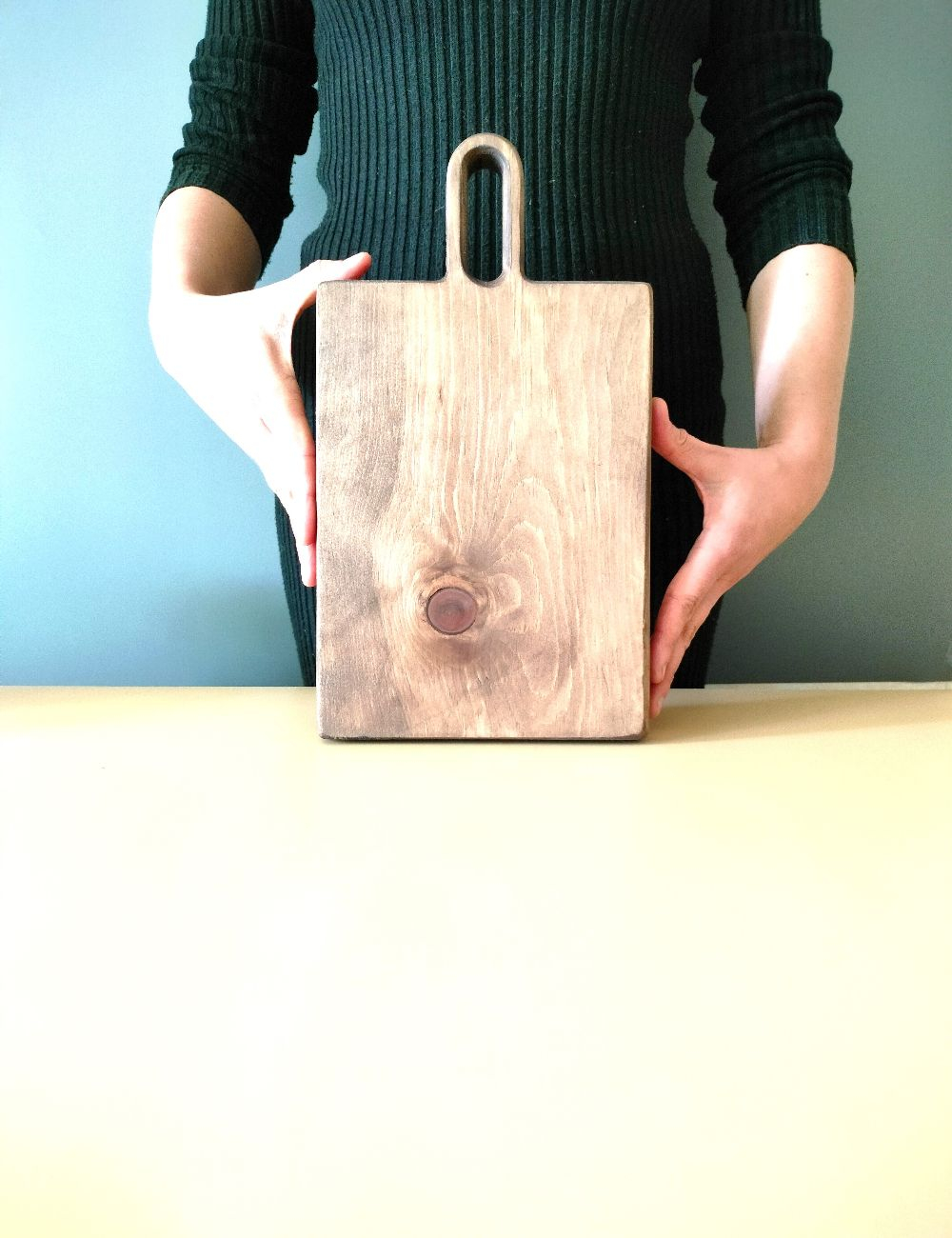 Доска разделочная из дерева сервировочная "Петля" RD146