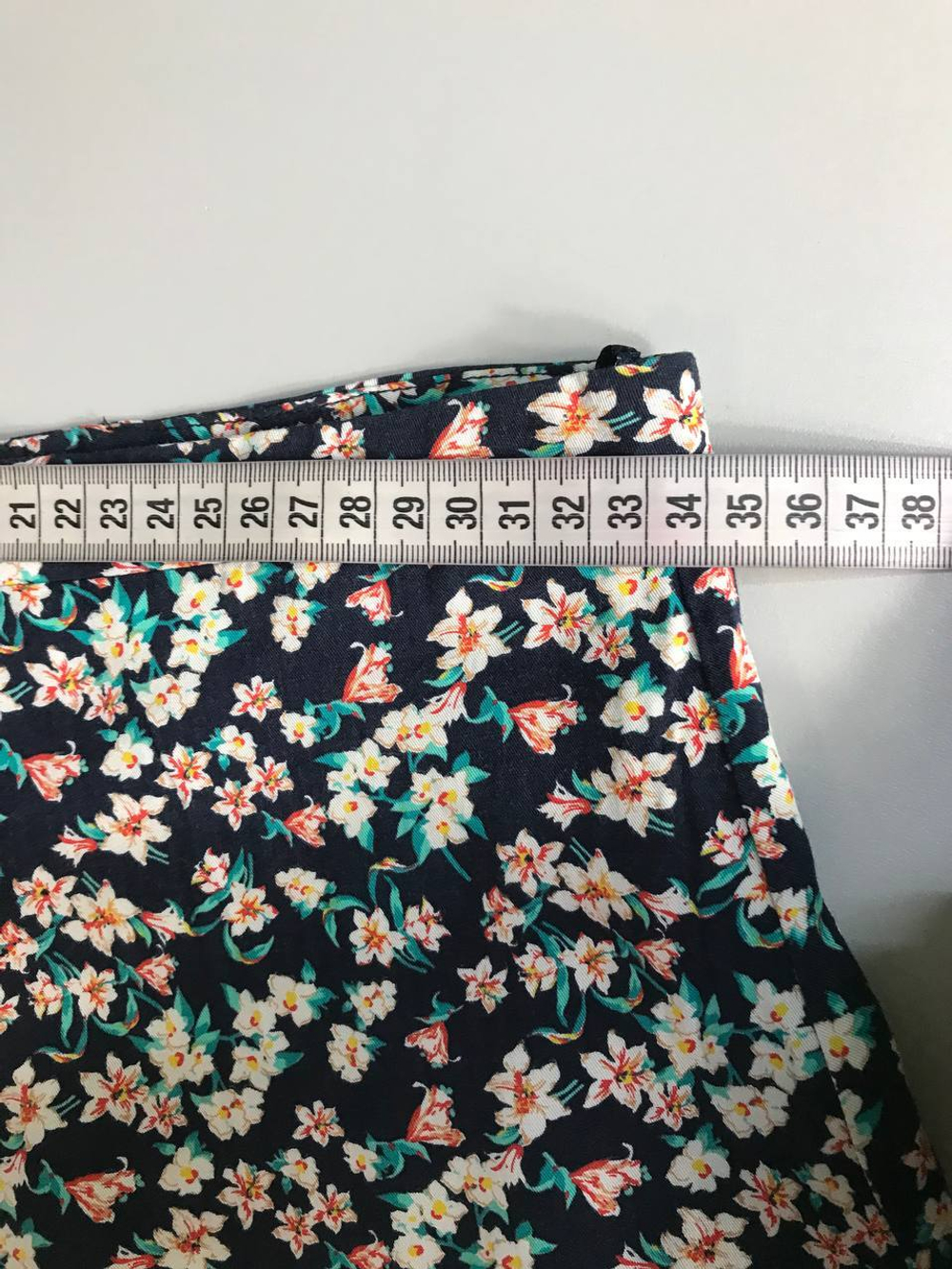 Юбка Bershka в мелкий милый цветочек 46 размер