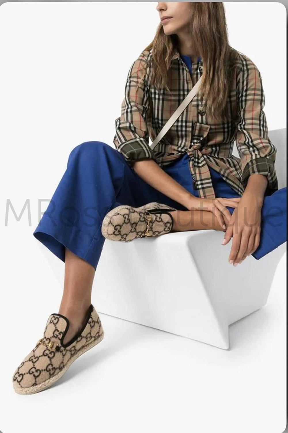 Женские лоферы Gucci GG Wool меховые бежевого цвета