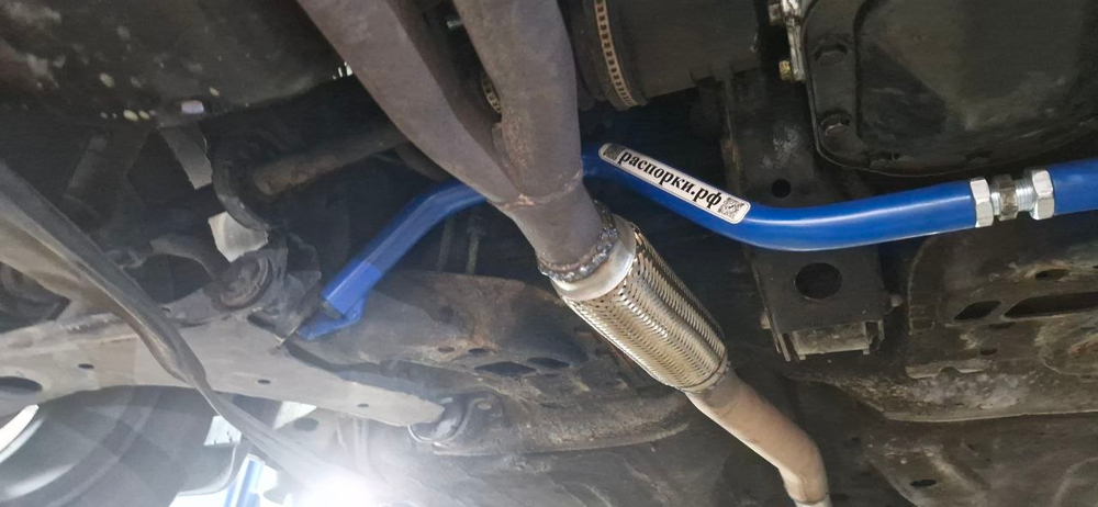 Усилитель жесткости нижний (регулируемый) Daewoo Espero (ПОД ЗАКАЗ)