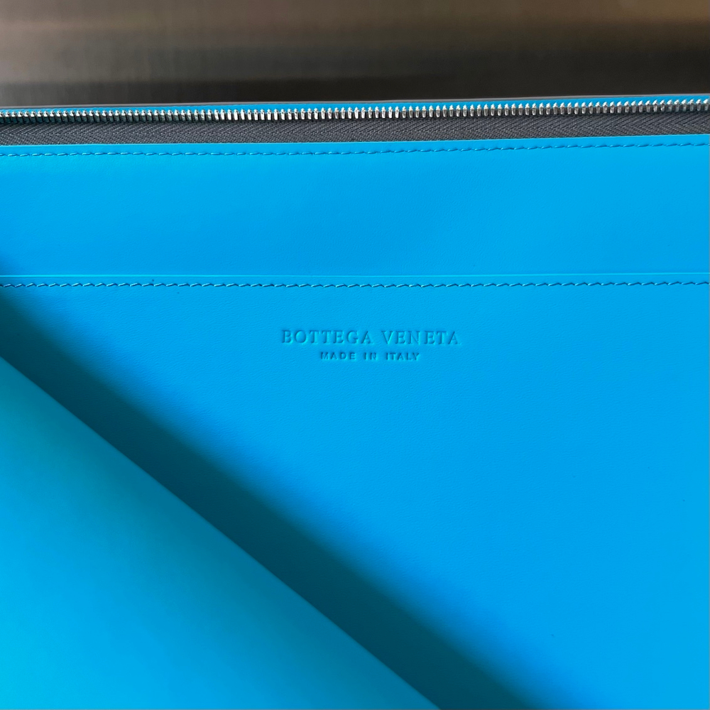 Bottega Veneta Pouch 33 cm