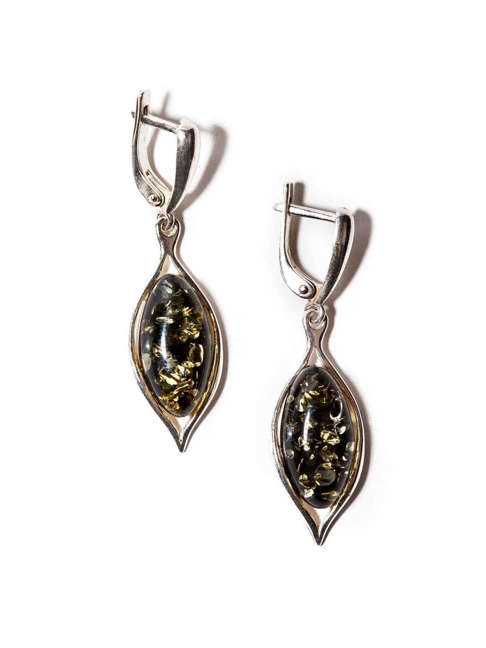 Серьги из серебра 925 с натуральным зеленым янтарем