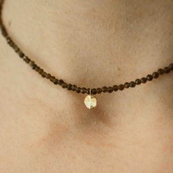 чокер из зеленого обсидиана с «мятым листом» на замке