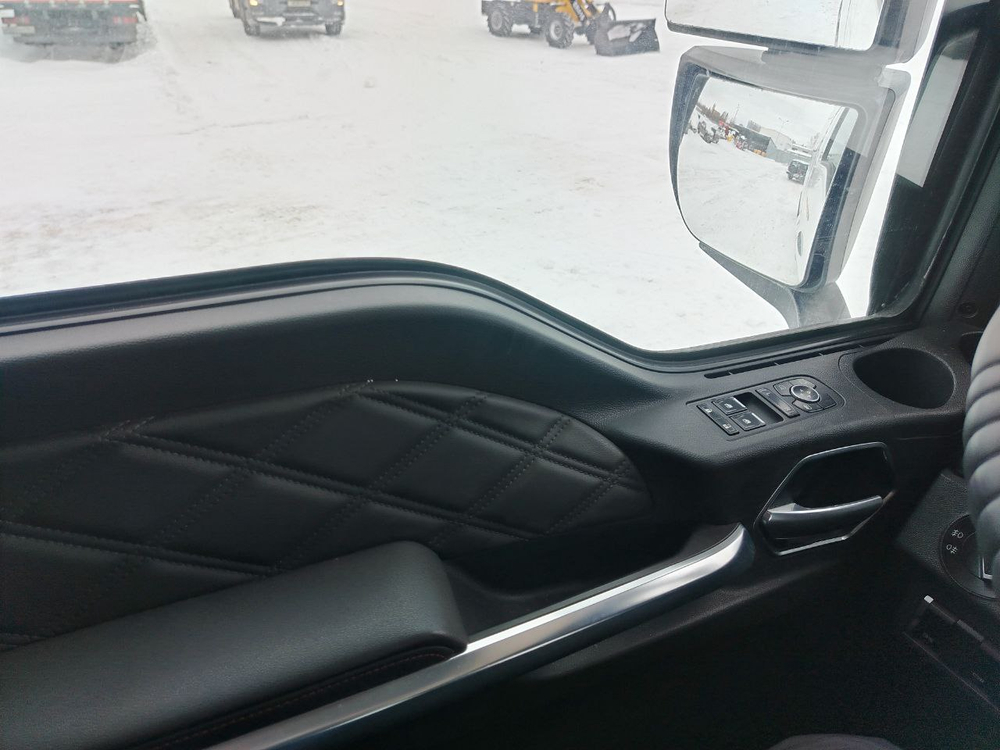 SITRAK C7H MAX 4x2 Седельный тягач ZZ4186V361HE (Дизельный, 12,4 л, 480 л.с., АТ)