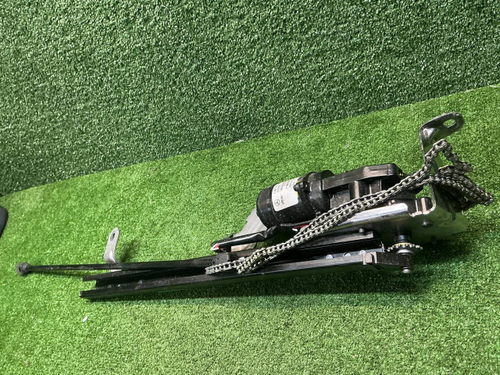 Механизм крышки багажника Mercedes V w447 (14-нв)