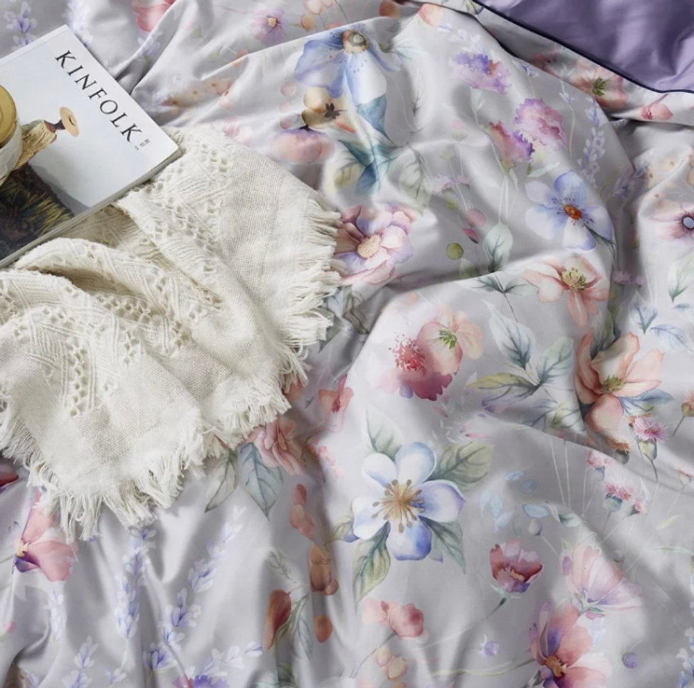 Постельное белье ЕВРО (двуспалка) Египедский Хлопок Цветы на сером сиреневом