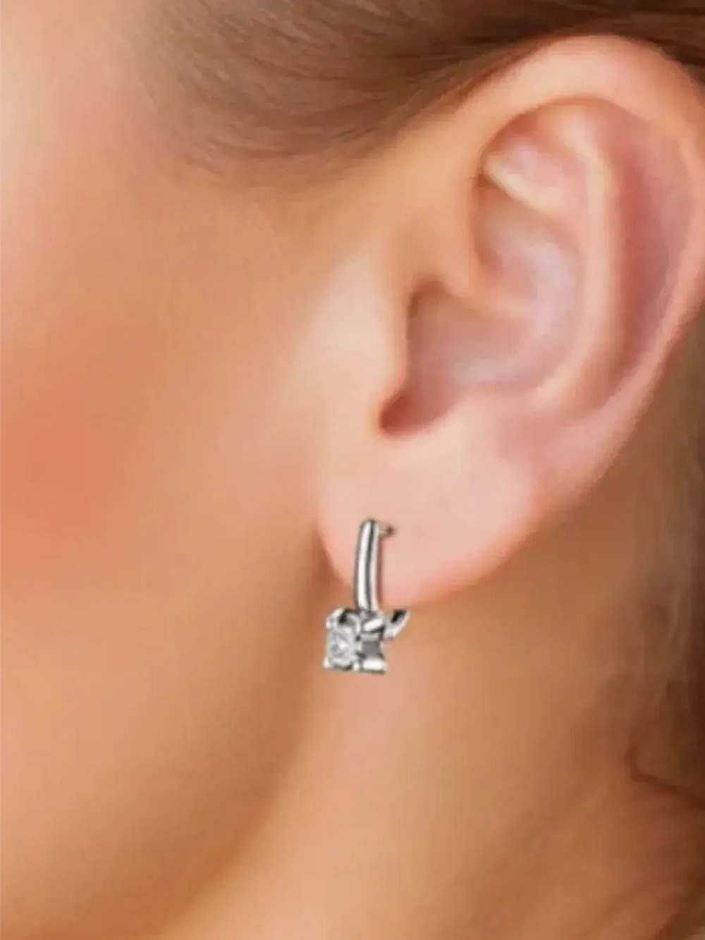 Серьги с муассанитами