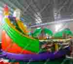 Коммерческий надувной батут "Сказочный домик" 7*6*4,5 м