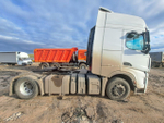 Shacman (Shaanxi) SX* 4x2 Седельный тягач SX4188YY381 (Дизельный, 12,5 л, 480 л.с., АТ)