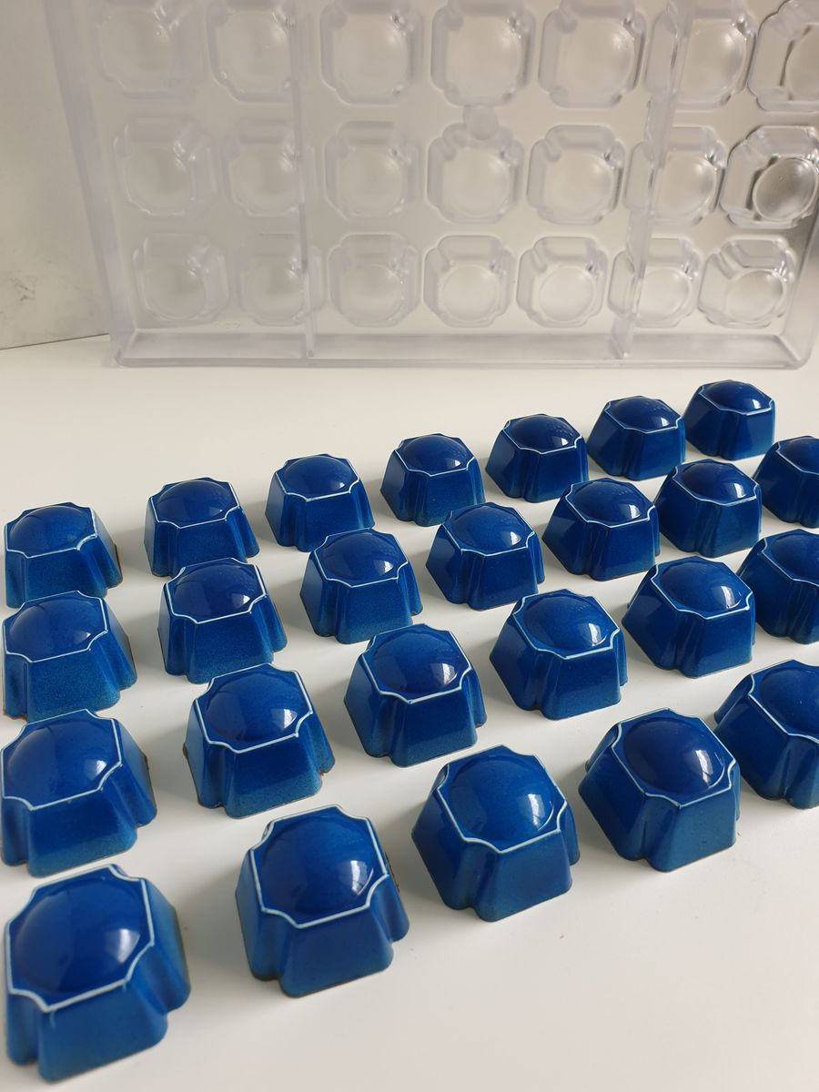 290 | Форма для шоколадных конфет "Оракул" (275*175 мм)