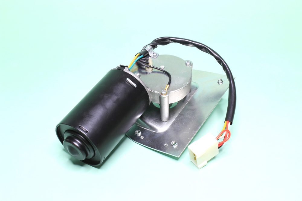 Электродвигатель стеклоочистителя КамАЗ 24В с площадкой