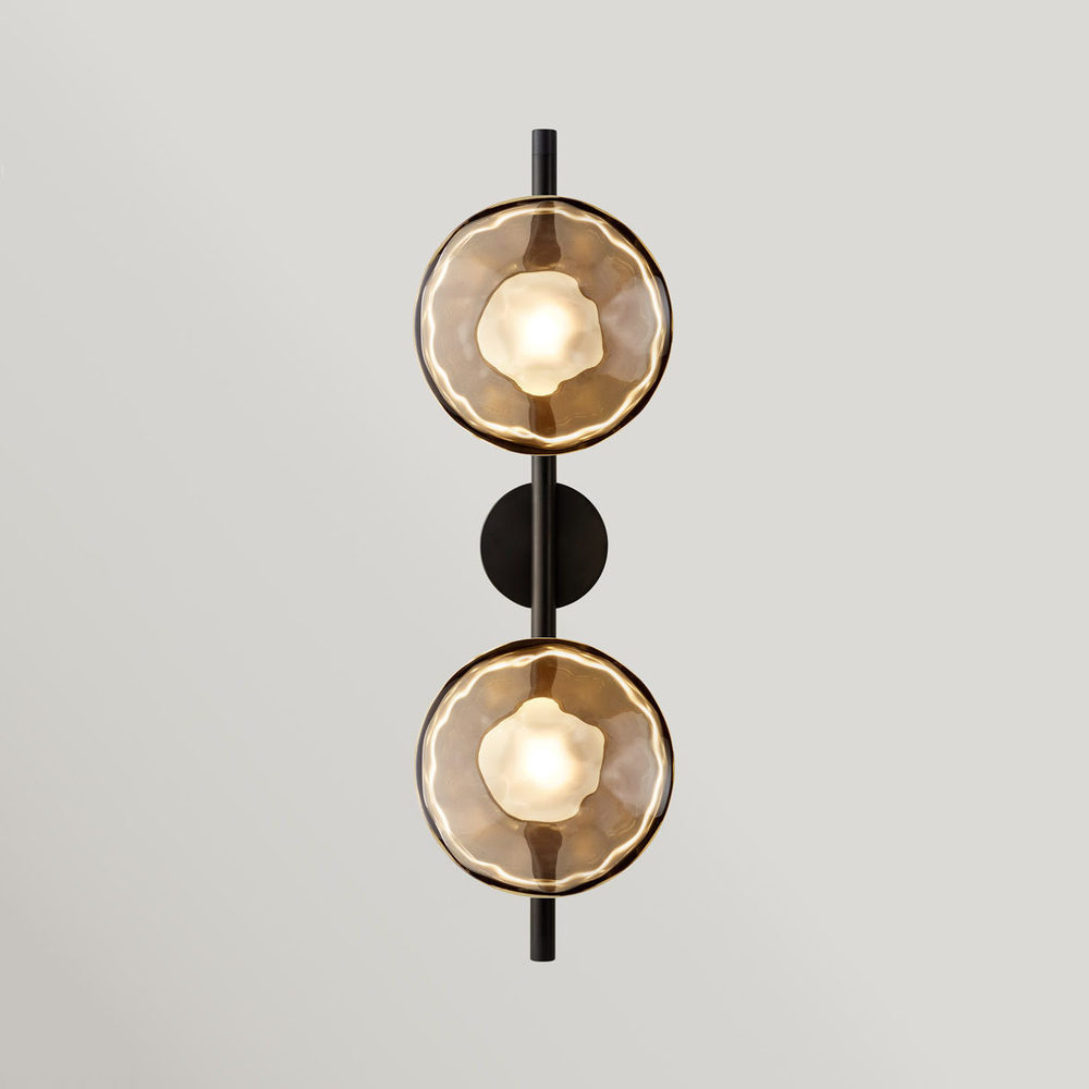 Wall design lamp  Ceto by Ross Gardam 2 lampshade on a leg (Black)