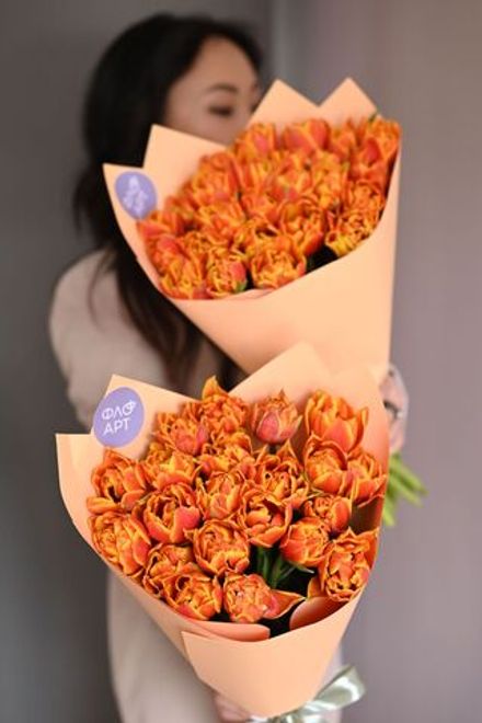 21 пионовидный оранжевый тюльпан