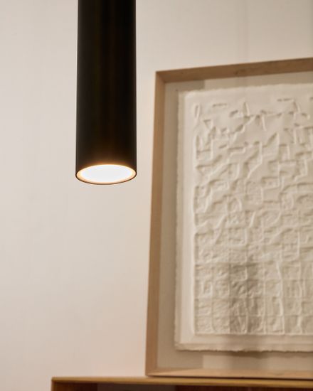 Подвесной светильник Andia из алюминия с черной отделкой