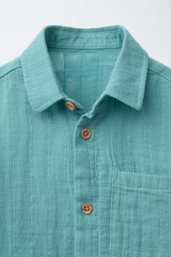 ZARA РУБАШКА ИЗ РЕЛЬЕФНОЙ ТКАНИ С КАРМАНОМ, СИНИЙ