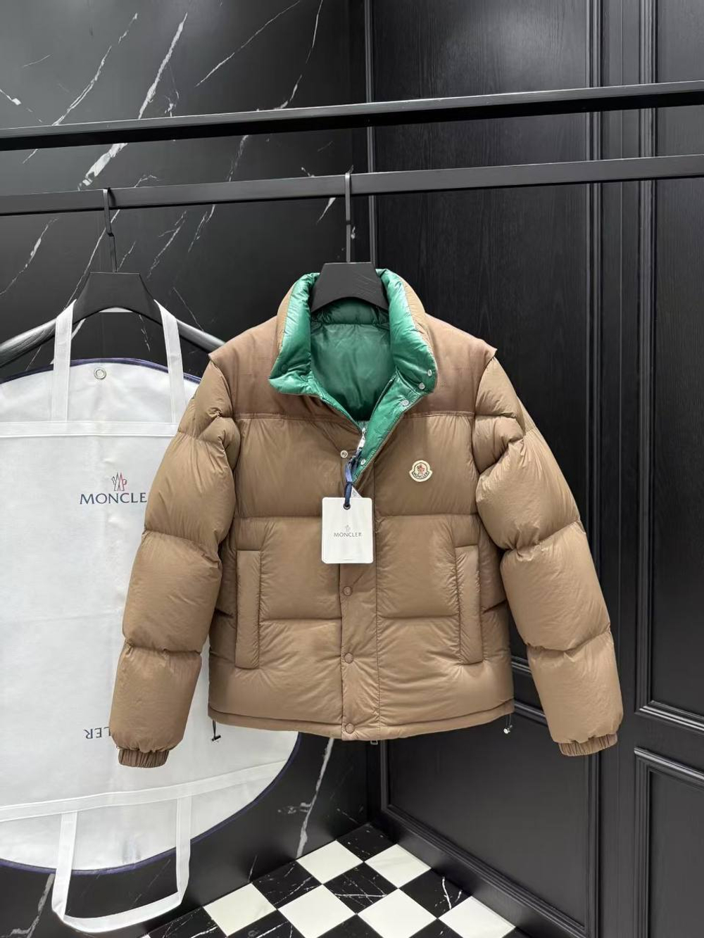 Двухсторонний пуховик-трансформер Moncler