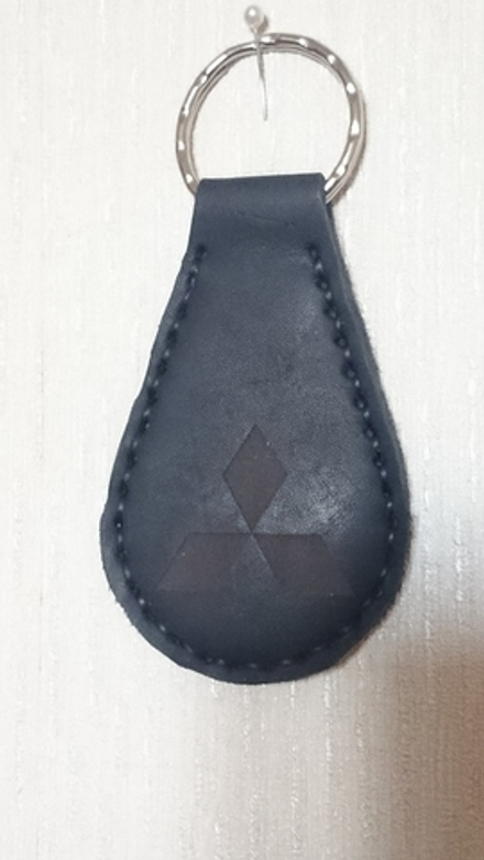 Кожаный авто-брелок "MITSUBISHI" MLAB-09