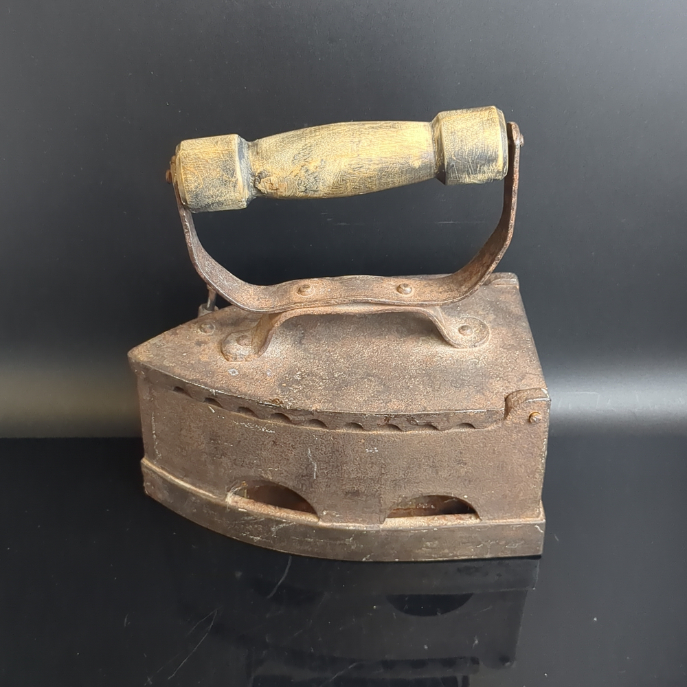 Угольный утюг РПК Уни. пос. Уни, Кировская область, 1950-1960 г.г.