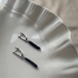 длинные серьги с жемчугом на английском замке, цвет серебра