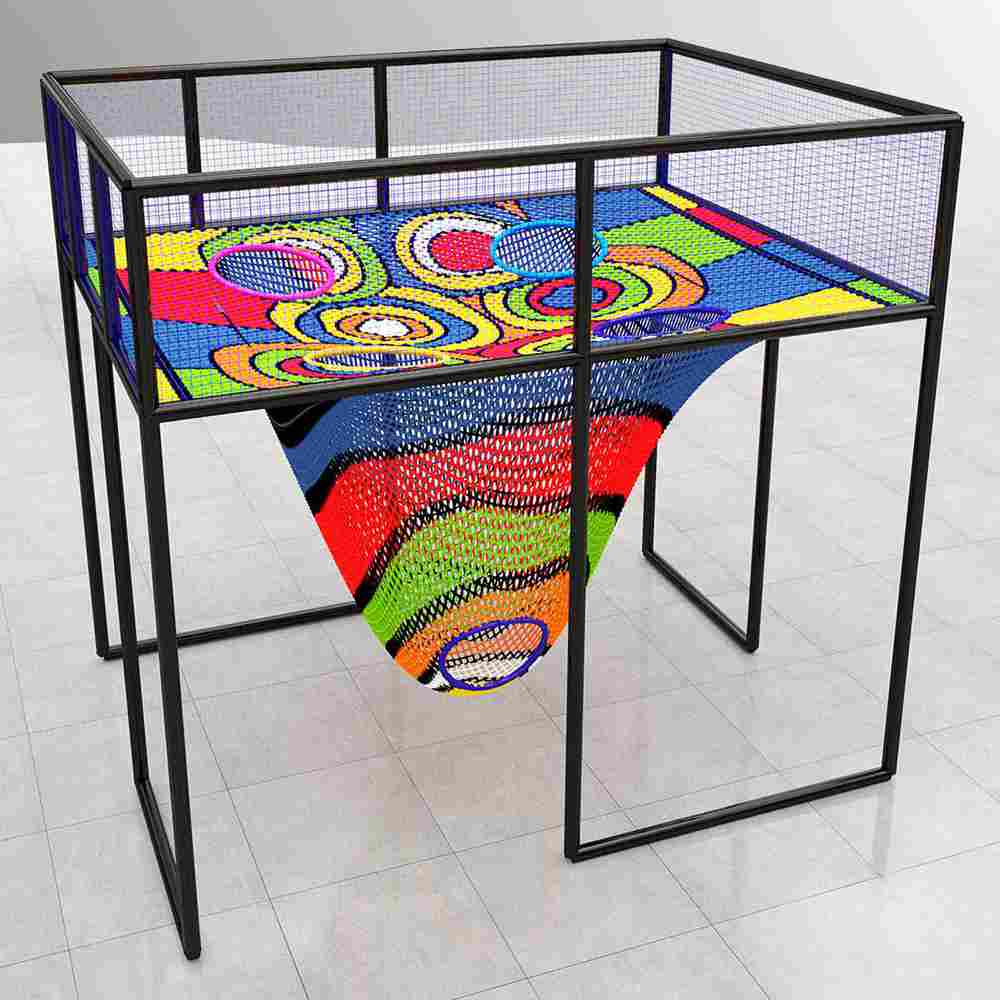 Верёвочная конструкция «Гравитационная радуга»