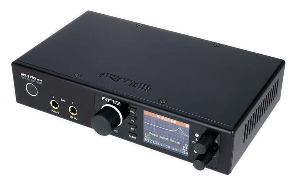 ЦАП-АЦП конвертер RME ADI-2 Pro FS R Black Edition