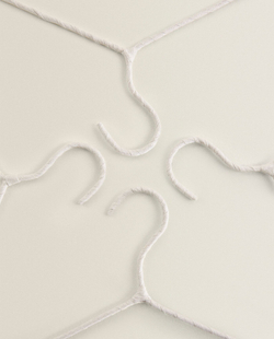 ZARA HOME БЕЖЕВЫЕ ВЕШАЛКИ ИЗ ХЛОПКА И ЛЬНА (4 ШТ.)