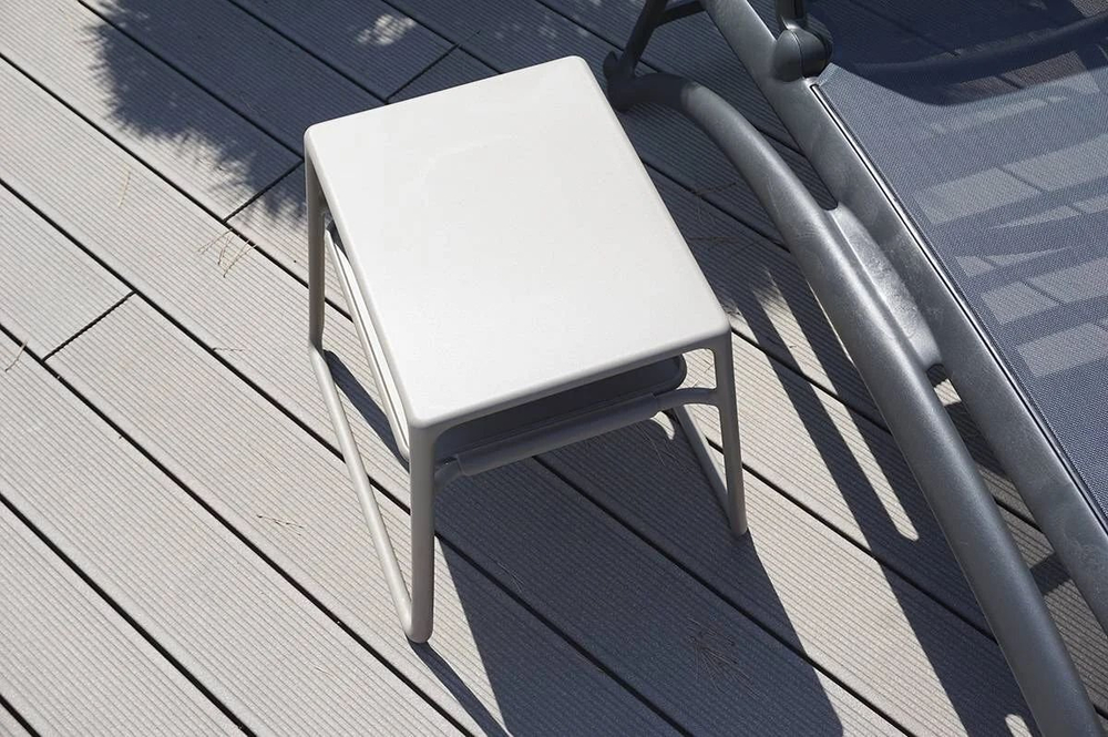 Столик пластиковый для лежака Nardi Pop, тортора