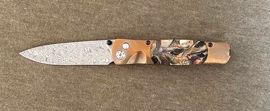 Складной нож Santa Fe Tesoro SF/DAMGEO01A с клинком из стали Stainless Damascus, рукоять титан