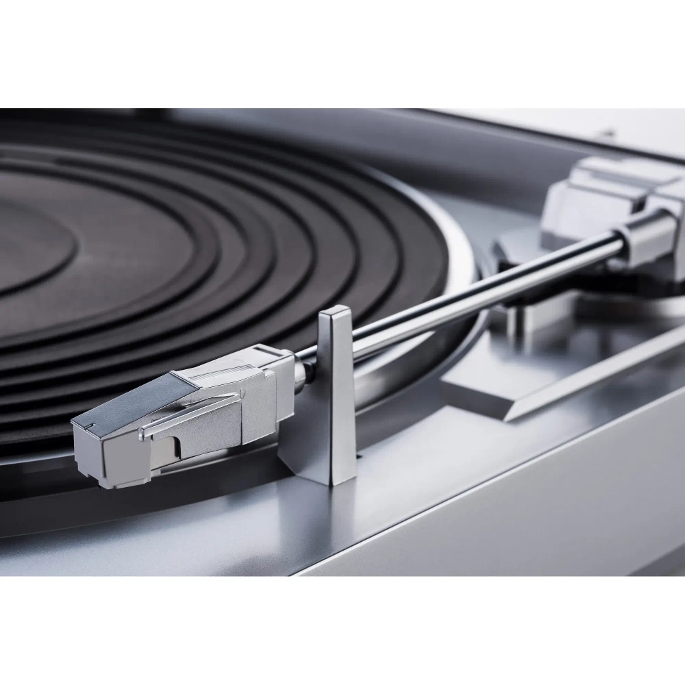 Проигрыватель виниловых пластинок Denon DP-29F (серебристый)