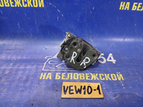 Замок двери задней правой NISSAN AVENIR 1997