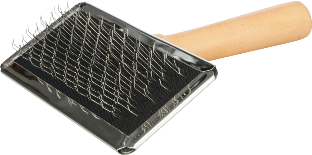 Щётка-пуходерка мягкая 13 х 9 см с деревянной ручкой +расчёска, Trixie