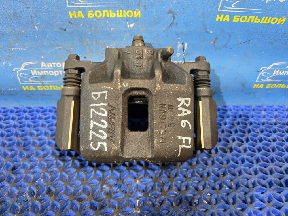 Суппорт тормозной передний левый Honda ODYSSEY 1998-2004