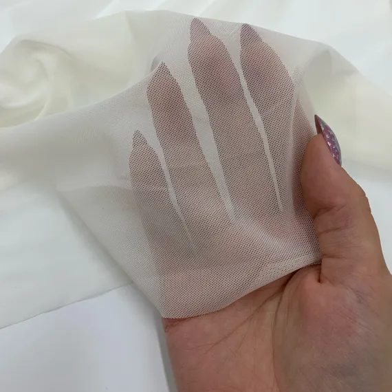 Сетка эластичная молочная (цв. 004), Lauma