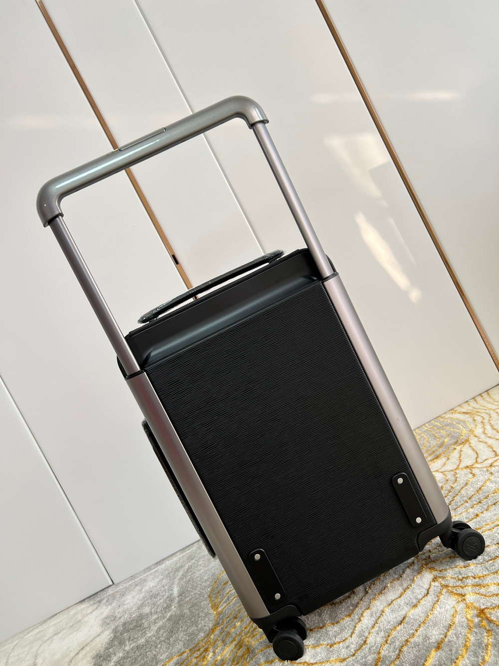 Louis Vuitton Horizon 55 Suitcase