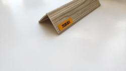 Угол вспененный ПВХ наружный фигурный 25х25х2700мм