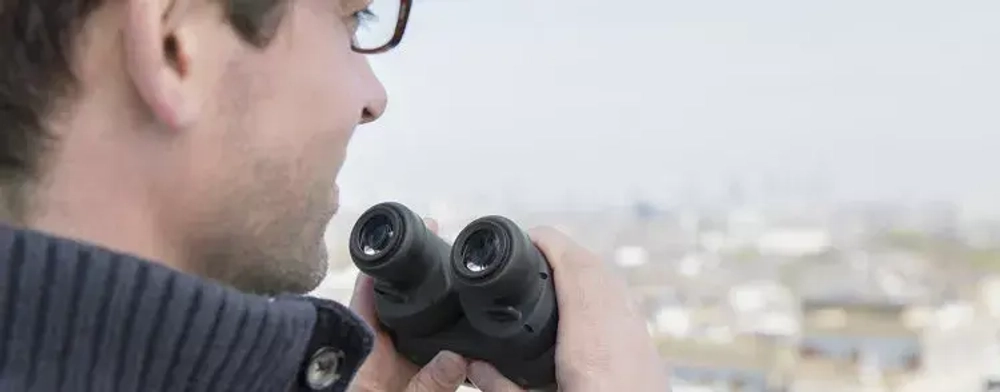 Бинокль Canon 10x30 IS II